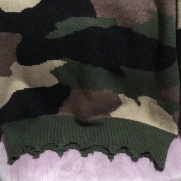 🧣 ❄️ NWT camo sweater tunic ❄️ 🧣 - Picture 7 of 8